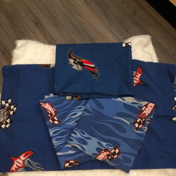 Kids pillow cases and sham, set with valance - Picture 2 of 3